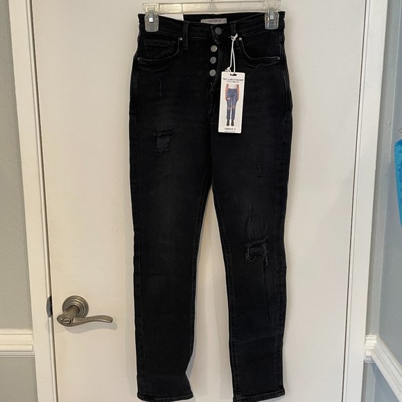 Forever21 The Larchmont Black Distressed Straight-Leg Jeans - Picture 1 of 7